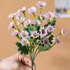 Buquê Pequeno de Margaridas Artificiais Transfronteiriças com 21 Flores e 7 Pétalas Flor de Seda Camomila Decoração Pastoral para Casa Adereços para Fotos de Piquenique