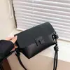 Bolso Cuadrado Pequeño de Color Sólido de Moda para el Trabajo y los Viajes Diarios, Nuevo Estilo Verano 2026, Elegante y de Aspecto de Alta Calidad, Bolso Cruzado Sencillo