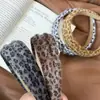 Diadema de Estampado de Leopardo de Ala Ancha de Punto Alto para Mujer, Otoño e Invierno, Accesorio para el Cabello Elegante de Moda de Alta Gama, Nuevo Estilo 2026 Diadema