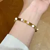 Nuevo Producto Que No Se Desvanece, Pulsera de Acero de Titanio con Galvanoplastia al Vacío de 18 Quilates para Mujer, Pulsera de Moda con Cierre Completo de Diamantes, Elegante Joyería de Mano de Lujo Ligero