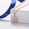 Versión de Alta Gama Shijia del Collar Ojo del Diablo para Mujer Presenta un Colgante de Cadena para Clavícula Corazón Latiente Cisne Dinámico de Swarovski