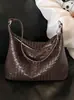 Yue Zi 2026 Verano Nuevo Estilo Perezoso Bolso de Gran Capacidad Bolso Cruzado Casual Bolso de Mano Tejido Retro para Mujer para el Trabajo