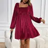 Falda corta texturizada de Halloween transfronteriza europea y americana, Vestido retro de Navidad de terciopelo con cuello cuadrado, espalda descubierta y mangas largas para mujer