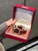 Relógio Feminino Ankela Vermelho, Luxo Leve, Pulseira de Couro de Alta Qualidade, Relógio de Quartzo, Alto Valor Estético, Relógio Feminino de Estilo Retrô de Nicho
