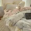 Juego de Cuatro Piezas Estilo Encaje de Terciopelo de Leche Clase A Otoño e Invierno Engrosado Cálido Sábana Plana Sábana Ajustada Funda Nórdica Ropa de Cama para el Hogar 4
