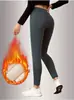 Calça de yoga de lã de cordeiro espessa estilo europeu e americano para mulheres, cintura alta, modeladora, controle de barriga, levanta bumbum, adequada para usar como roupa externa, forrada com fleece para aquecimento
