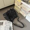 Bolsa de Lona Feminina Grande Capacidade 2025 Nova de Verão Versátil com Cordão Ombro Transversal Bolsa Tote para Estudante Universitário