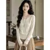 Elegante top de punto con cuello plisado entallado, manga larga para mujer, nueva colección otoño 2026, camiseta básica ajustada