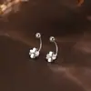 Pendientes de Plata Pura S999 de Trébol de Cuatro Hojas Pequeños y Versátiles, Ligeros y de Moda, Adecuados para Dormir sin Quitar, Pendientes Amigables con los Oídos