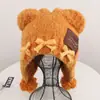 Balaclava de alta qualidade em pelúcia de urso fofa com pompom e orelhas para mulheres, quente e versátil para outono e inverno, proteção para as orelhas