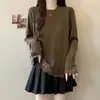 Coleção de outono nova plus size: Camiseta feminina estilosa, de manga longa, gola redonda e corte solto, que valoriza a silhueta, com detalhes em renda