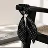 Lenço de Seda com Bolinhas, Estilo Coreano Suave e Elegante, Lenço de Seda Preto com Bolinhas e Colar de Contas, Acessório de Pescoço para Mulheres com Senso de Design