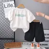 2025 Nuevos Trajes de Verano para Niños Mayores, Verano para Niños de Manga Corta Deportivos y de Ocio de Dos Piezas al por Mayor