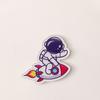 Patch de astronauta atacado desenho animado fofo menina acessórios de roupa pino personalizado distintivo de acrílico broche novo