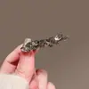 Presilha de Metal Folha com Strass para Cabelo Feminino Novo Estilo Elegante Presilha para Franja Lateral Presilha de Bico de Pato de Alta Qualidade Presilha para Cabelos Rebeldes