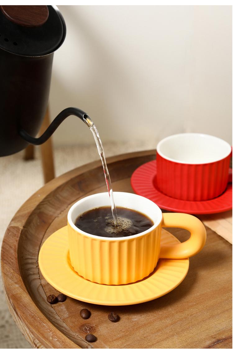 彩色杯碟2-02_02.jpg