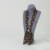 Novo Colar de Lenço de Seda com Contas para Mulheres, Corrente para Suéter Retrô de Bolinhas e Flor de Castanha, Lenço Pequeno Fino Moderno Literário Versátil