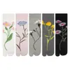 86110 Meias Zhuji Meias Femininas Florais Meias com Ponta Sem Costura Meias de Dois Dedos Primavera/Verão Nova Tendência de Arte Estilo Japonês Retrô