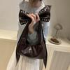 Bolsa Transversal da Moda com Laço e Rebites para Mulheres 2025 Nova Moda Primavera Versátil Bolsa de Mão Estilo Estrangeiro para Mulheres