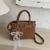 Bolsa de Axila Retrô Tendência para Mulheres, Nova Moda Outono 2026 Bolsa Quadrada Pequena Transfronteiriça, Bolsa de Ombro Única e Estilosa para Mulheres