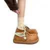 Zapatos Birkenstock blancos retro versátiles de suela gruesa de cobertura total para mujer, nuevo modelo otoño 2026, adecuados para combinar con faldas, zapatos de suela blanda que aumentan la altura