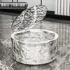 Mesa de centro de lujo de alta apariencia para dormitorio, mini cubo de basura de escritorio lindo con tapa de tipo pulsador para uso en el hogar y el automóvil