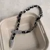 Colar geométrico de corrente em formato de cobra cravejado de diamantes corrente para clavícula estilo cold wind design nicho Coringa joias atacado feminino