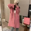 Suéter feminino de malha grossa para outono e inverno com bolsos duplos, cardigã casual e descontraído de comprimento médio estilo coreano, caimento solto