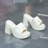 Sandalias de tirón de moda con tacón cuadrado y suela gruesa, nuevo modelo primavera 2026 para mujer, sandalias de verano de moda para exteriores con tacón alto y punta abierta