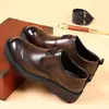 Sapatos Masculinos Moda Cavalheiro Casual Sapatos de Couro Negócios Estilo Britânico Sapatos de Trabalho Versátil Sapatos de Casamento Fivela Preta Sapatos da Moda