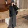 Conjunto Base de Colete de Couro Estilo Coreano Outono 2026 para Meninas Calças Largas Listradas Calças Longas com Bolsa