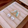Brincos Borboleta Imitação Pérola com Zircônia e Gotejamento de Óleo Estilo Retro, Elegantes, Estilo Nicho, Simples e de Alto Padrão para Mulheres