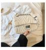 2023 Novo Bordado Clássico Pequeno Quadrado Bolsa Moda Simples Feminina Pequena Bolsa Textura Corrente Ombro Crossbody Bolsa