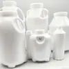 Procesamiento de Botellas de Plástico Soplado de Diversos Tipos, Tubos de Soplado de Forma Especial, Flotadores, Tubos para Neveras Portátiles y Refrigeradores, Procesamiento Según Dibujos y Muestras