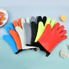 Luvas de Isolamento de Silicone de Cinco Dedos de Algodão com Logo Personalizado Luvas para Forno de Churrasco Doméstico Luvas Antiescaldantes em Forma de Coração