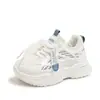 Zapatos de Moda Nuevos de Plataforma para Estudiante Femenina Primavera y Verano 2024 Malla Transpirable Aumentadores de Altura Pequeños Deportivos Casuales Zapatos para Mujer