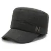Gorra de Hombre Nueva de Invierno de Terciopelo Cálida de Cuero para Papá y Personas Mayores, de Mediana Edad y Mayores, Resistente al Viento, Protección para Orejas, Gorra Plana