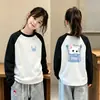 Roupa de baixo feminina com forro de fleece, novo estilo outono/inverno 2026, roupa íntima quente para estudantes, blusa de manga comprida com gola redonda para meninas, disponível nos tamanhos M e G