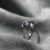 Anillo de Diamante Brillante Géminis Azul Klein Coreano, Fresco, Ligero, Lujoso, Exquisito y Versátil Anillo con Índice de Estrella de Cuatro Puntas
