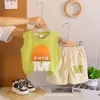 Conjunto de Verano Nuevo para Niños 2026, Ropa Infantil Fresca y Elegante, Sombrero de Verano, Conjunto de Dos Piezas con Chaleco de Bebé con Letras