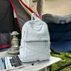 Mochila Exterior Relajada Azul Claro Fresca de Verano con Textura Suave Arrugada, Mochila Ligera de Camping para Pareja