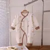 Macacão Borboleta para Recém-Nascido para Todas as Estações Roupas de Bebê Primavera e Outono Algodão Puro Macacão Sem Costura Roupa de Peça Única para Bebê Roupas Estilo Monge para Recém-Nascido