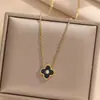 Pulsera de Acero de Titanio Colorfast Trébol de Cuatro Hojas Doble Cara Con Diamantes Acero Inoxidable Simple Versátil Pulsera de la Suerte al Girar Venta al Por Mayor de Fábrica