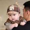 Gorro de bebé para otoño e invierno, pana cálida y gruesa, gorra de béisbol de oso lindo, a prueba de viento para niños y niñas
