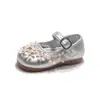 Sapatos de Couro Florais Doces para Meninas 2026 Outono Novo Solado Macio Sapatos Baixos Simples Estilo Coreano Versátil Sapatos de Princesa para Meninas Jovens