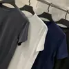 Toque sedoso e fresco, corte tridimensional, nova camiseta esportiva de verão leve, respirável, para atividades ao ar livre, secagem rápida, gola redonda, manga curta, respirável, para homens