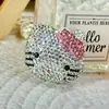 Gato Hello Kitty Incrustado de Diamantes Decoración de Ropa Hecha a Mano Llavero Accesorio para Bolsos Adorno Creativo para Niños de Tres Años