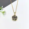 Collar de Acero Inoxidable para Mujer Joyería de Nicho Versátil Colgante de Cobre Cadena Elegante para Clavícula Joyería Cadena de Lujo Ligero