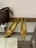2026 Nuevos Zapatos de Tacón Alto Stiletto de Punta Aguda Estilo Francés para Otoño con Hebilla Metálica, Zapatos de Tacón Alto Elegantes y Versátiles para Mujer