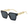 Nuevas gafas de sol con cadena de eslabones cruzados anti-ultravioleta moda europea y americana caja de gafas de sol de alto diseño femenino ventas directas de fábrica